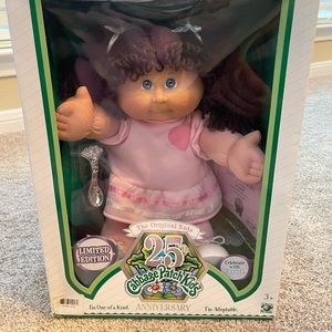Cabbage Patch Kids Doll 25th Anniversary Limited Edition Carvel & Silver Spoon